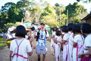 BIB: 3082
                            <button type="button" onclick="openModal(18984804)" class="btn btn-primary btn-sm float-right btn-popup" data-toggle="modal" data-target=".modal-high-quality">
                        <i class="fas fa-shopping-cart"></i> Add to Cart
                    </button>
                                            <button type="button" onclick="isThisMe(18984804, true)" class="btn btn-success btn-sm float-right btn-popup btn-isme hidden" data-toggle="tooltip" data-placement="bottom" title="นี่คือรูปของคุณใช่ไหม คลิกที่นี่เพื่อเอาเข้าอัลบั้ม">
                        <i class="fas fa-plus"></i> Add to album
                    </button>
                    <button type="button" onclick="isThisMe(18984804, false)" class="btn btn-warning btn-sm float-right btn-popup btn-isnotme hidden">
                        <i class="fas fa-ban"></i> Remove from album
                    </button>